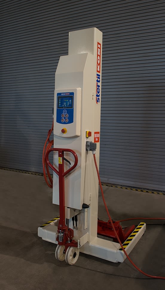 Stertil-Koni now offering cabled mobile colum lifts with touch screen control