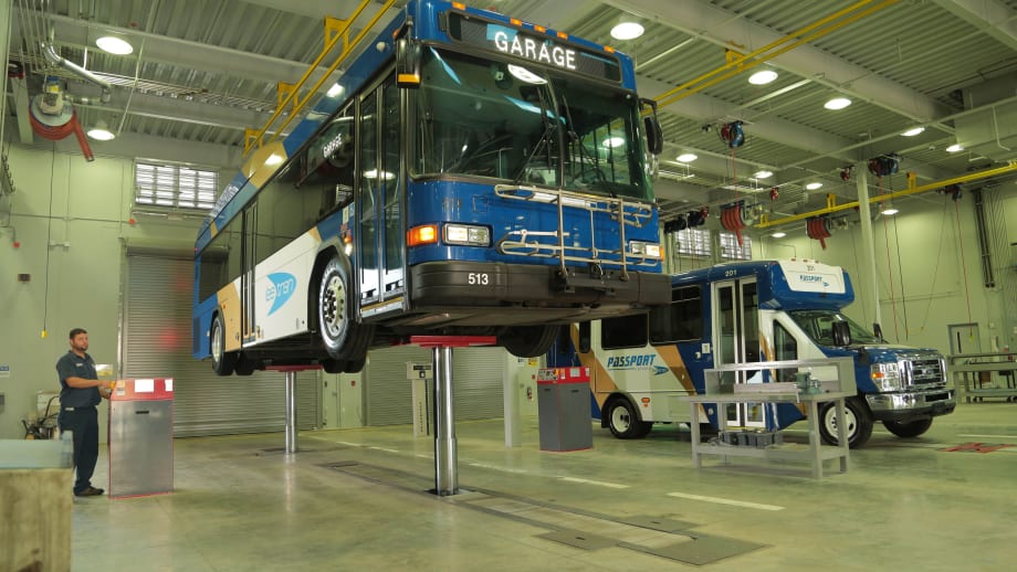 Stertil-Koni adds touch-screen control system to Diamondlift product