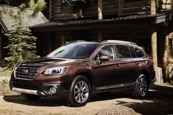 Subaru's 2017 Outback, Legacy Offer Reverse Auto Braking