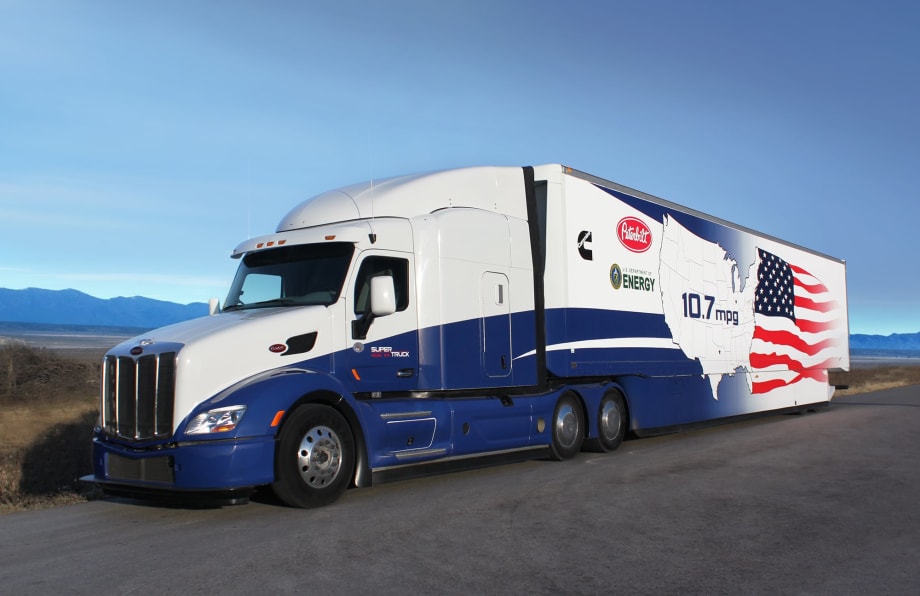 Demonstration SuperTruck Hits 10.7 MPG Mark