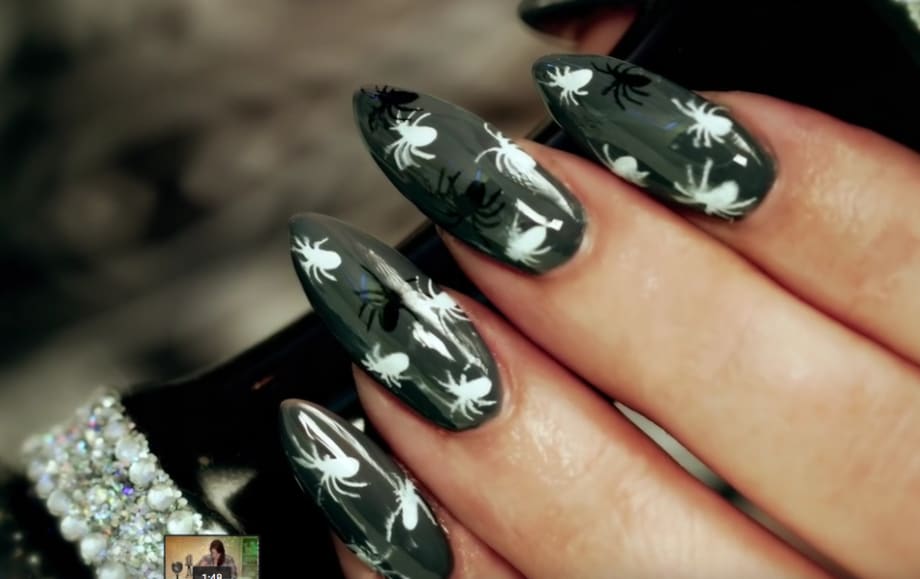Halloween Spider Nails Using a Stamping Tool