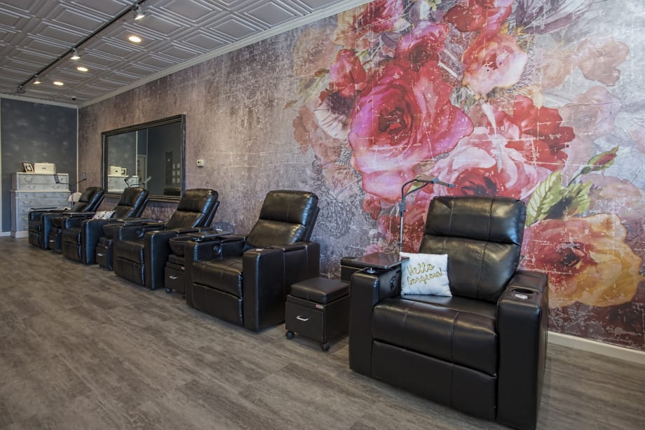 Salon Tour: Swank Salon