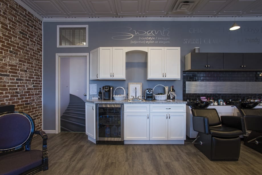 Salon Tour: Swank Salon