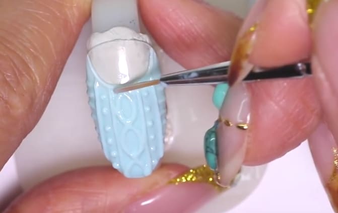 3-D Gel Cable Knit Sweater Nail Tutorial