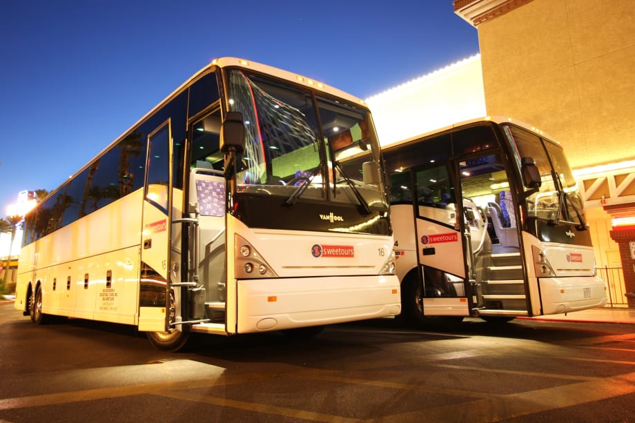 ABC delivers 2 new Van Hool C2045Ls