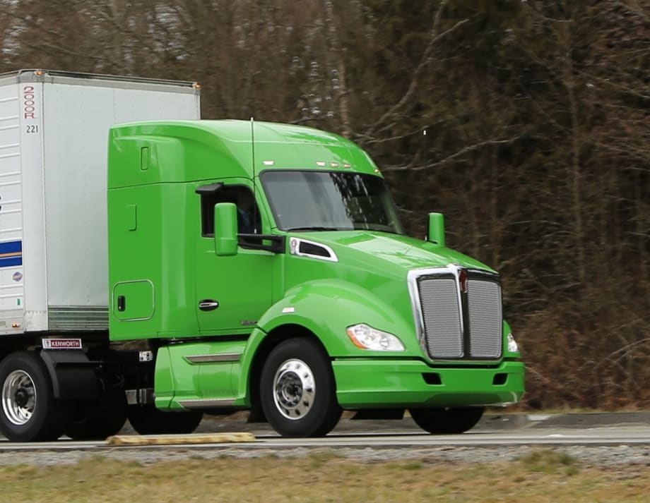 Kenworth Offers Lightweight T680 Sleeper