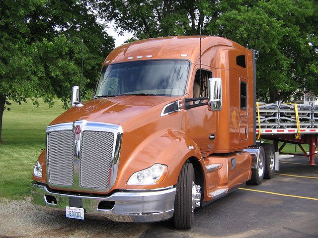 Mid-Roof Option Available on Kenworth Trucks