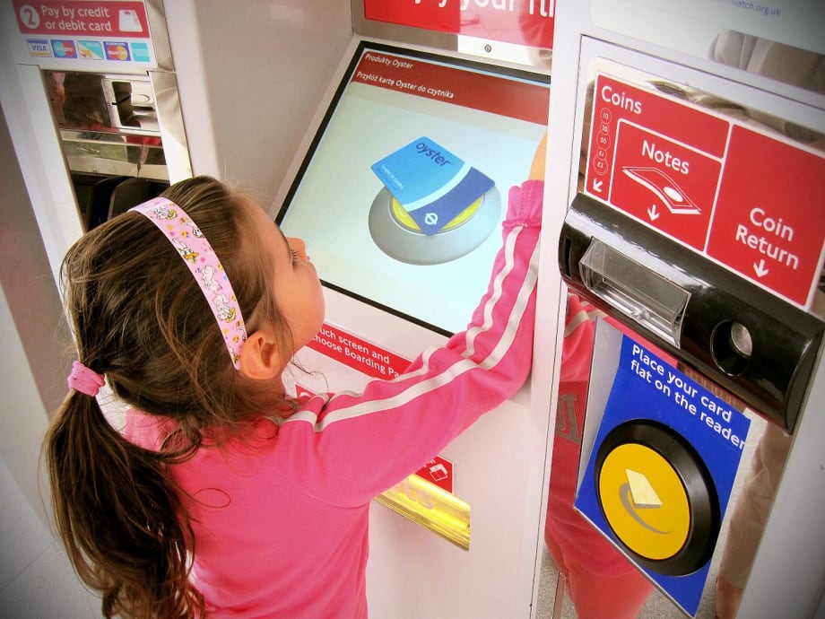 Cubic's London contactless payment system wins 2 awards