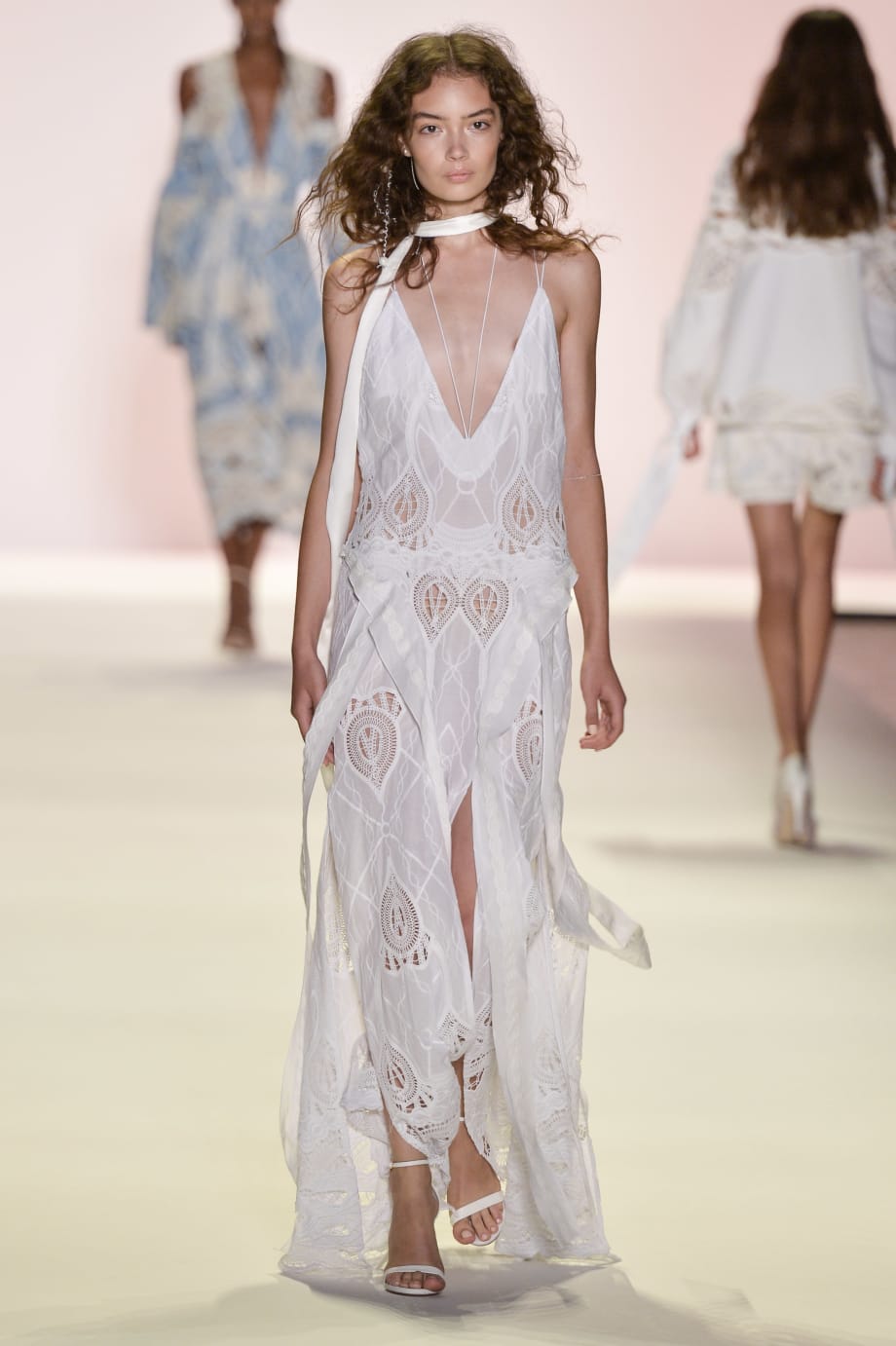 Fashion Week Spring/Summer 2017: Catwalk by TIGI Plays with Models' Individual Texture at Jonathan Simkhai