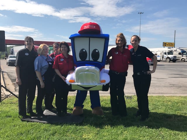 Trucking Moves America Forward Unveils Mascot, Launches Name Contest