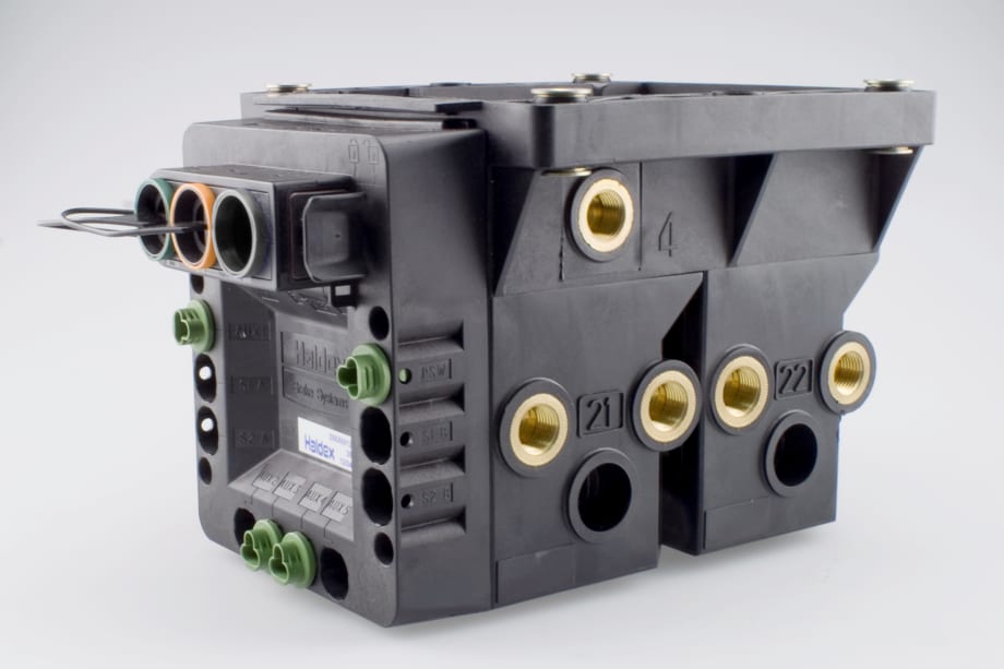 Performance Trailers Choose Haldex Trailer Roll Stability