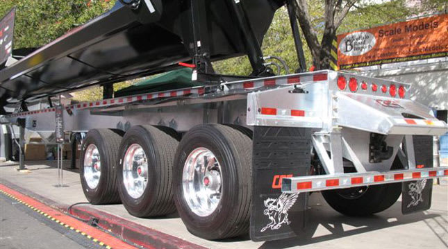 Galvanized Steel Fights Rust While It Glows in the Sun