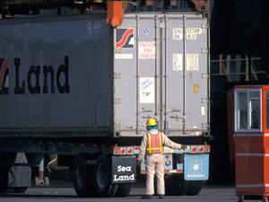 Most Trucks at Port of Tacoma Meet Clean Air Standards