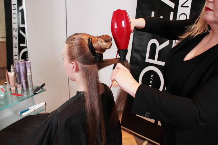 HOW-TO: Taylor Swift's Grammys Power Pony