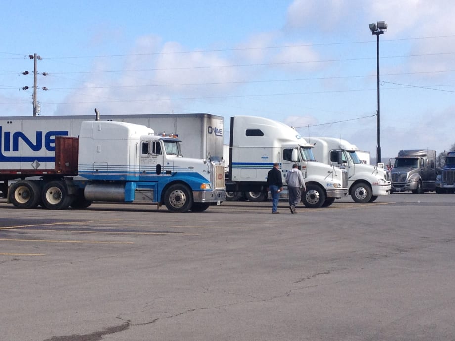 Turnover at Truckload Carriers High as Driver Market Remains Tight