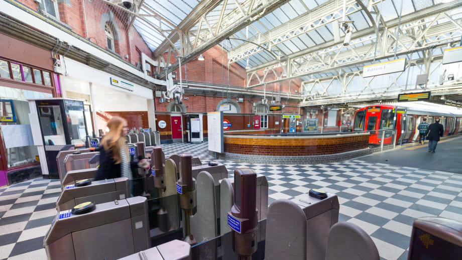 Cubic, TfL launch mobile ticketing app for Oyster smart card customers