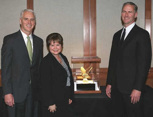 Rihm Kenworth Pulls 2-in-a-Row Medium-Duty Dealer Award