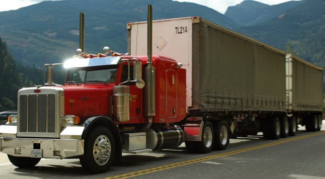 Canadian Carriers Looking to Extended Tractor and Combo Lengths