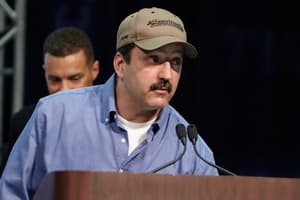 Trucker Who Rescued Woman From Gunman is 2011 Goodyear Highway Hero