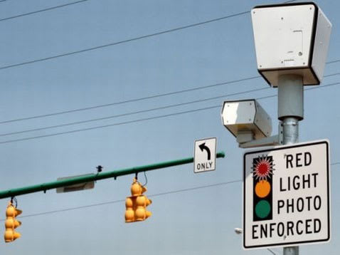 National Motorists Association Throws Down the Gauntlet on Red Light Cameras