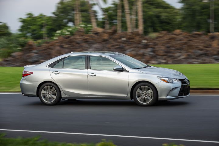 Toyota Camry Adds Tech for 2017