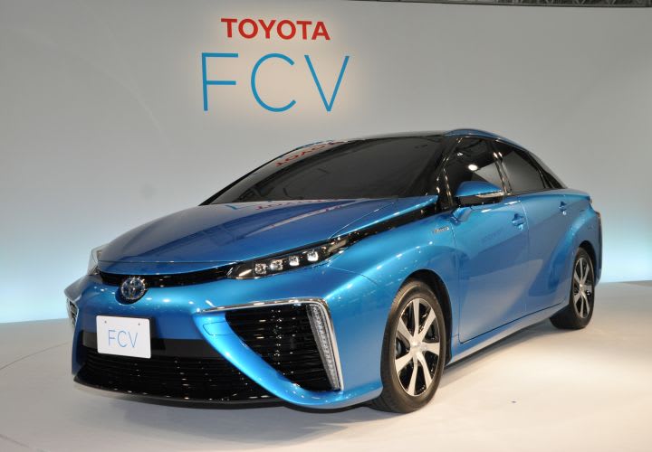 Toyota's Fuel Cell Sedan to Cost $70K