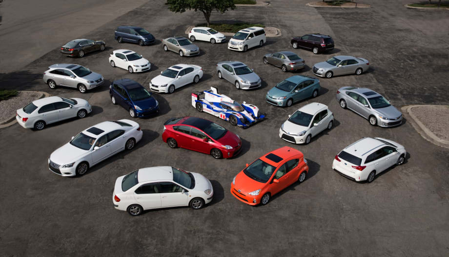 Toyota Details Plans for Next Generation Prius, Plug-In Prius, and Fuel Cell Vehicle