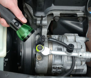 Tracer's New LED Leak Detection Flashlight