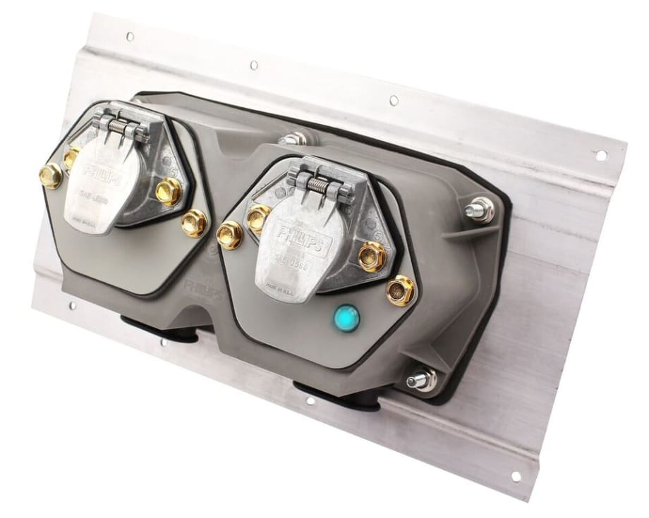 Trailer Power Management System Pulls From Multiple Sources