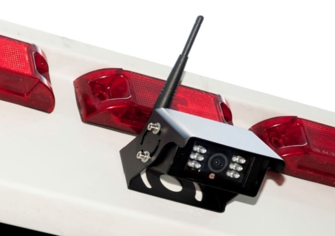 TrailerCam Helps Drivers Back Into Loading Docks