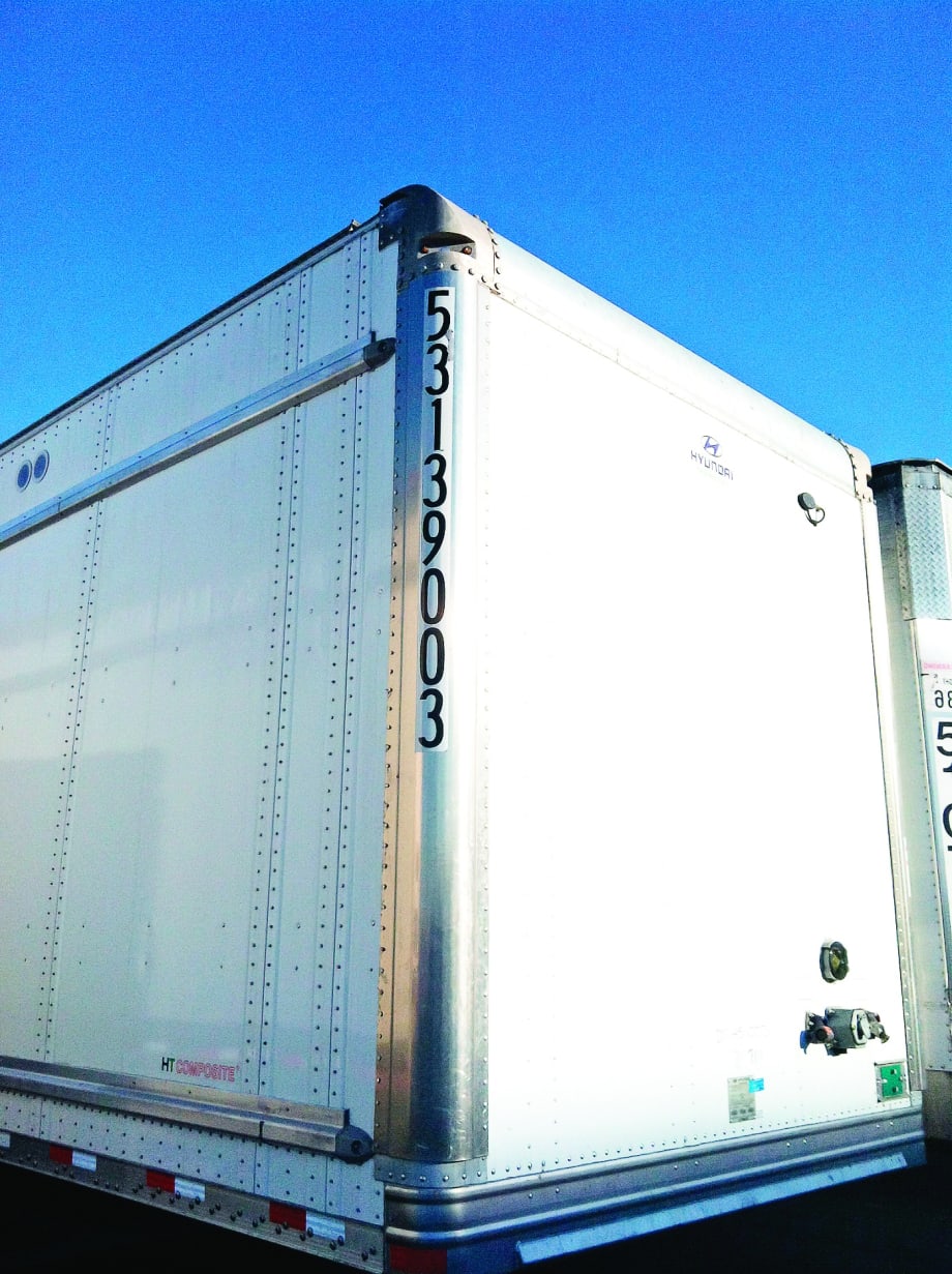 Curved Upper Edge on Trailers Avoids Tree-Branch Damage