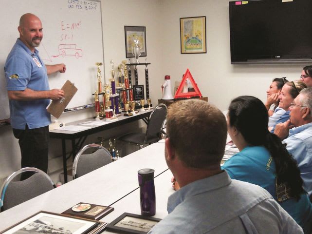 Feds Set Training Standards for New Bus, Truck Drivers