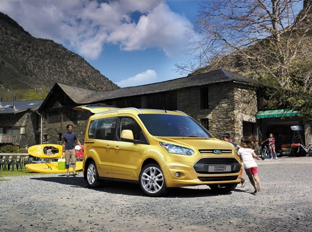 Ford to Offer Transit Connect Wagon in U.S. in 2013
