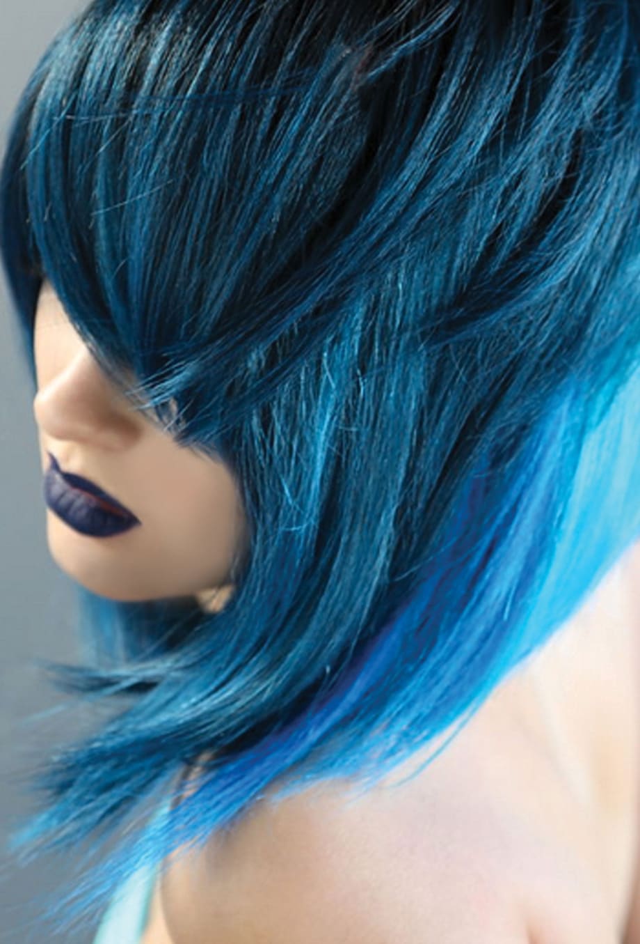 FORMULA: Vibrant Turquoise-Blue Hair Color 