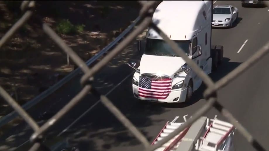 Truckers Take to the Streets to Protest ELD Rule