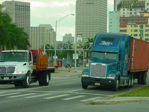 Truck Registrations Rise For Second Straight Month