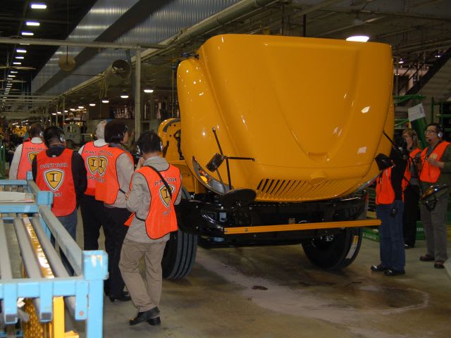 Navistar forms school bus partnership in China