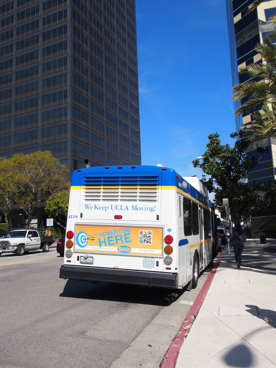 UT Survey: Advertising on buses a mixed bag