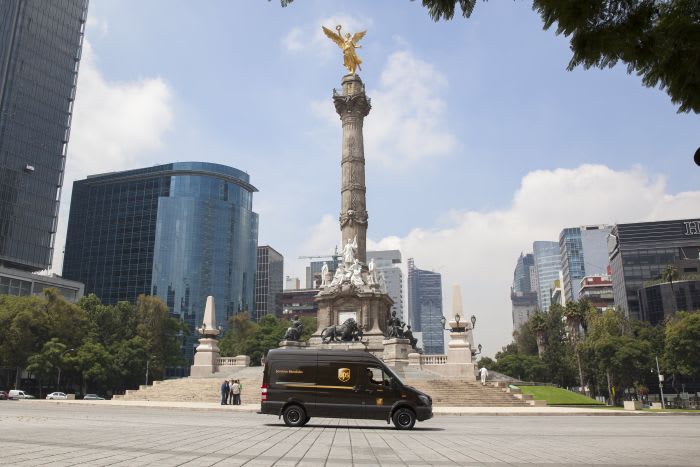 UPS Team Tackles Complex Cross-Border Logistics