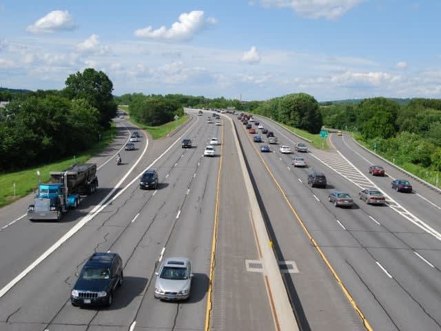 NHTSA: Traffic fatalities dropped 3.1% in 2013