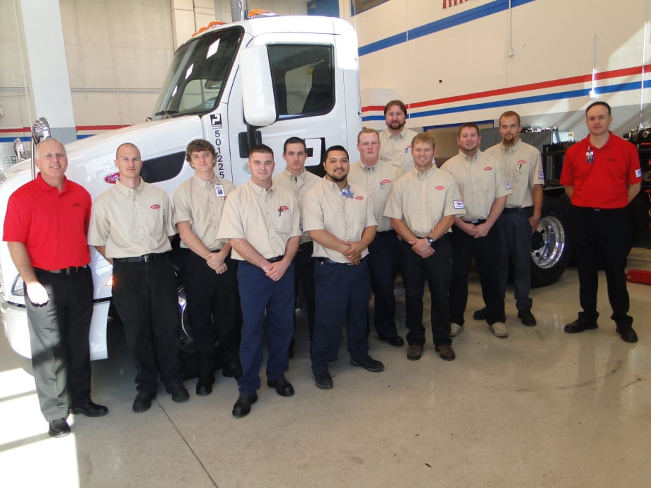 Peterbilt, Universal Technical Institute Team For Training