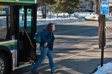 U. of Wis. Oshkosh celebrates 101K rides on transit