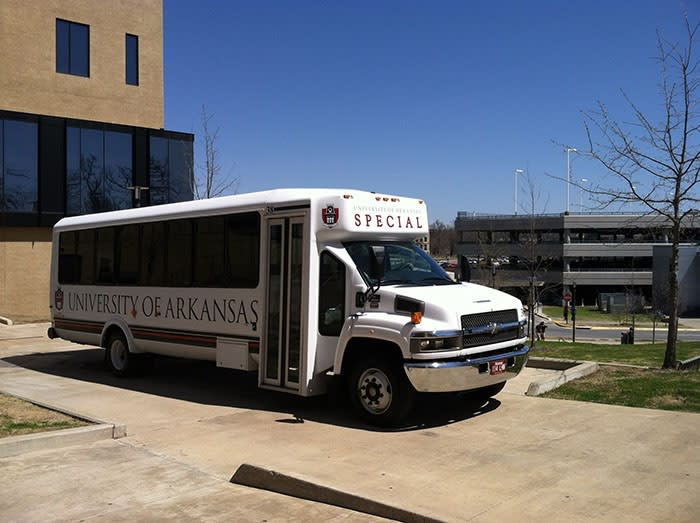 University of Arkansas offers charter bus service