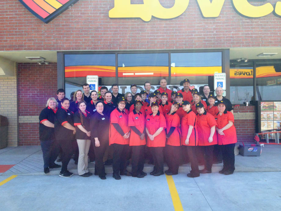 Love’s Travel Stop Open in Oglesby, Ill.