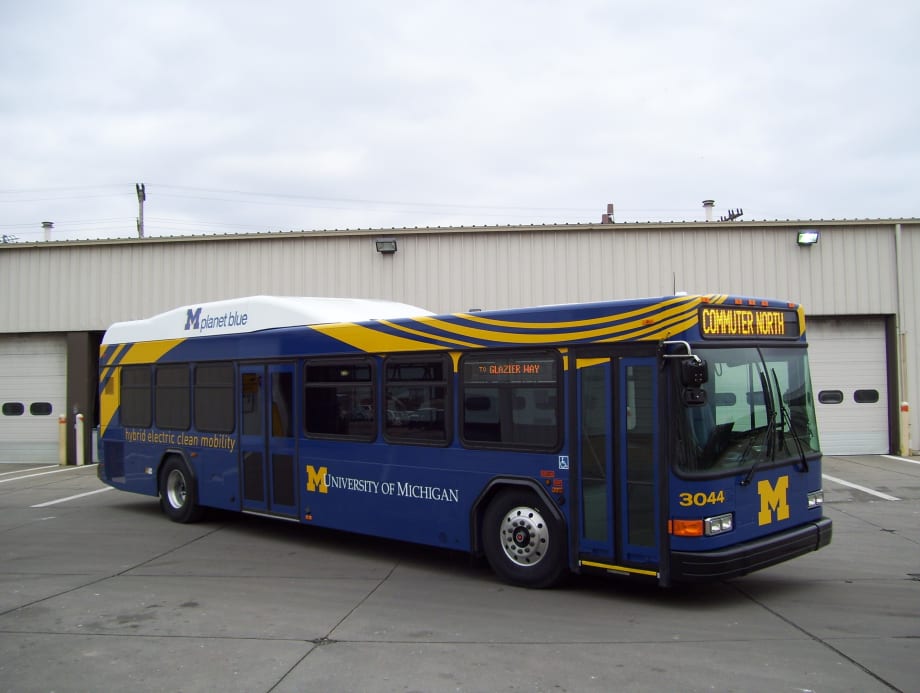 U. of Michigan unveils new hybrid buses