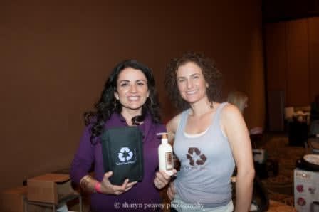 Hollywood Applauds Use Me! Refillable Hair Care Line