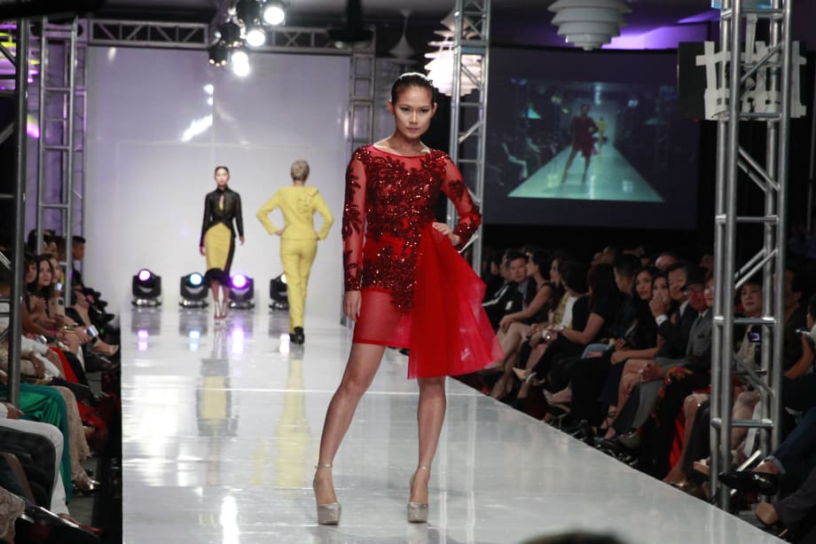 Viet Fashion Week 2015: On the Runway