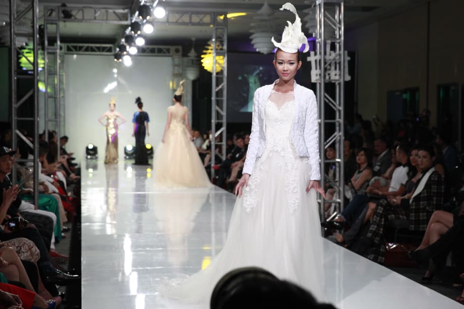 Viet Fashion Week 2015: On the Runway