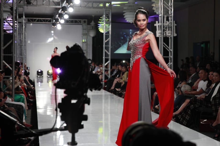 Viet Fashion Week 2015: On the Runway