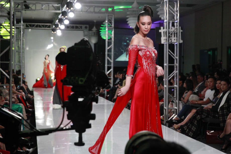 Viet Fashion Week 2015: On the Runway